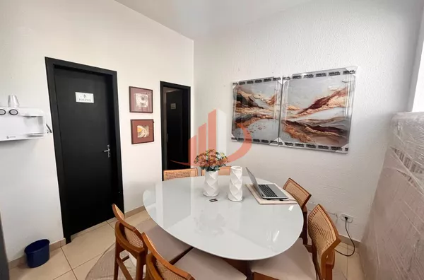 OPORTUNIDADE PARA INVESTIDORES – SALA COMERCIAL DE ESQUINA NO CORAÇÃO DE PATO BRANCO/PR - Foto 6