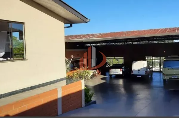 CASA COM ACONCHEGO DE UMA CHÁCARA A 3KM DO CENTRO - Foto 6