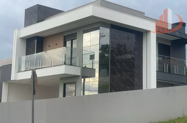 SOBRADO À VENDA COM 160m² NO BAIRRO CADORIN EM PATO BRANCO/PR