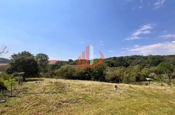 CHÁCARA COM 2,5 ALQUEIRES À VENDA EM VITORINO/PR