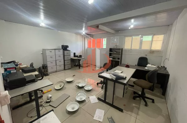 BARRACÃO COM 380m² PARA LOCAÇÃO NO BAIRRO SÃO FRANCISCO EM PATO BRANCO/PR - Foto 16