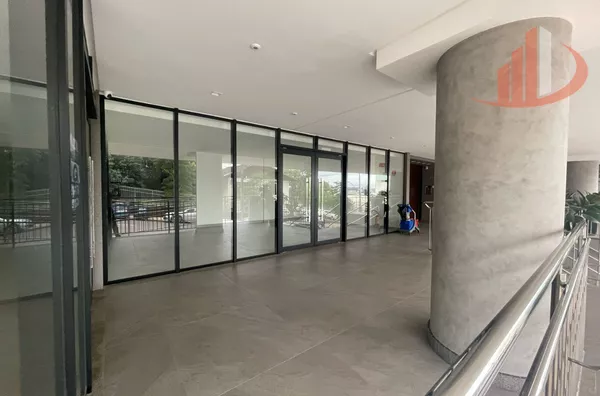 SALA COMERCIAL NO ED. SHYRAH COM 231,29m² PARA LOCAÇÃO EM PATO BRANCO/PR