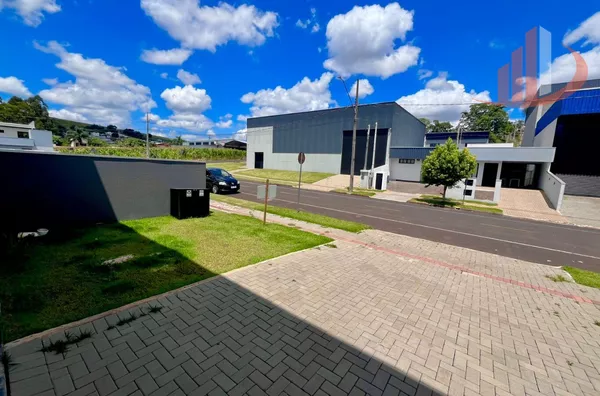 BARRACÃO ESSENCIAL PARA LOCAÇÃO NO FRARON EM PATO BRANCO/PR