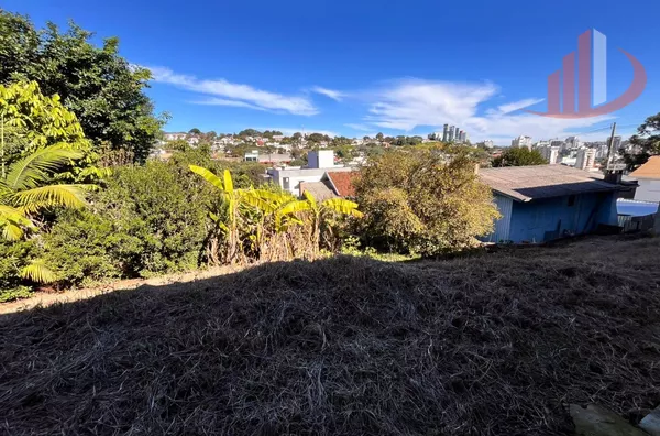 BARRACÃO DE 700M² PARA LOCAÇÃO NO BAIRRO BANCÁRIOS EM PATO BRANCO/PR