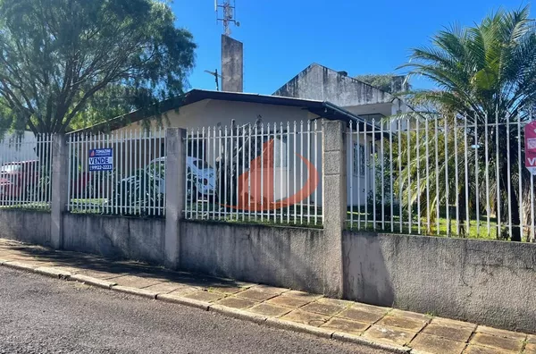 CASA DE ESQUINA A VENDA NO BAIRRO LA SALLE EM PATO BRANCO/PR