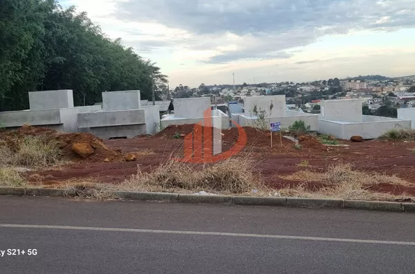 TERRENO NO BAIRRO SÃO ROQUE COM 400m² PARA VENDA EM PATO BRANCO/PR