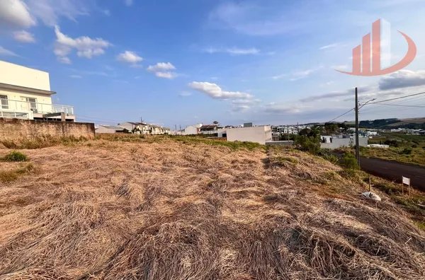 TERRENO COM 311,99m² À VENDA NO BAIRRO FRARON EM PATO BRANCO/PR