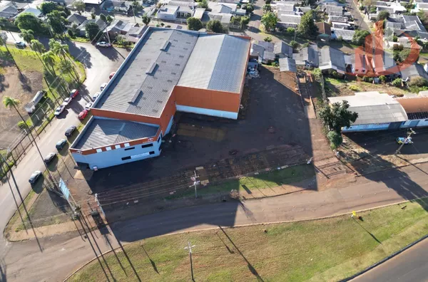 BARRACÃO COM 1700m² LOCALIZADO NA BR 158 EM PATO BRANCO-PR - Foto 8