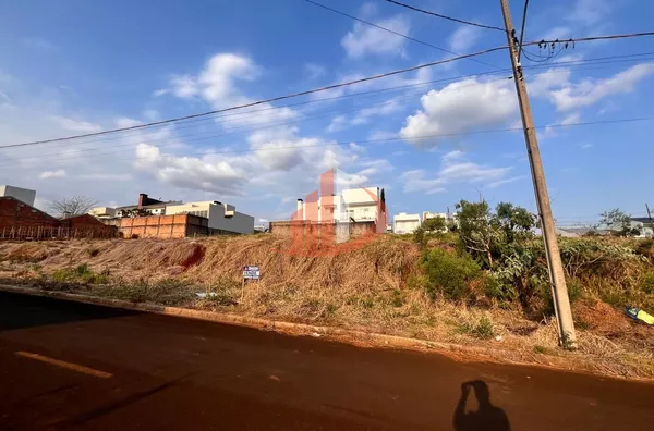 TERRENO COM 311,99m² À VENDA NO BAIRRO FRARON EM PATO BRANCO/PR