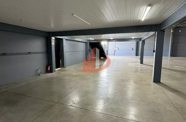 BARRACÃO COM 564m² NO BAIRRO FRARON EM PATO BRANCO/PR - Foto 3