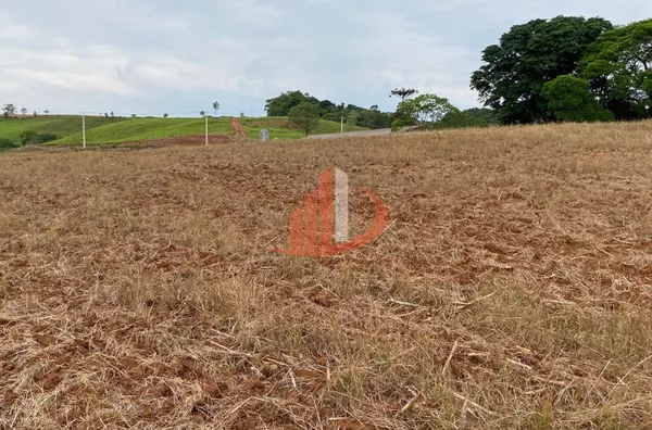 VENDE-SE FAZENDA A 13KM DA CIDADE DE GUARANIAÇU! - Foto 28