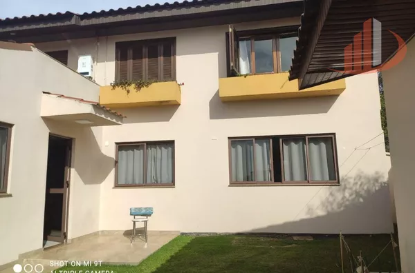 CASA PARA VENDA NO JARDIM PRIMAVERA, COM 211m², EM PATO BRANCO/PR