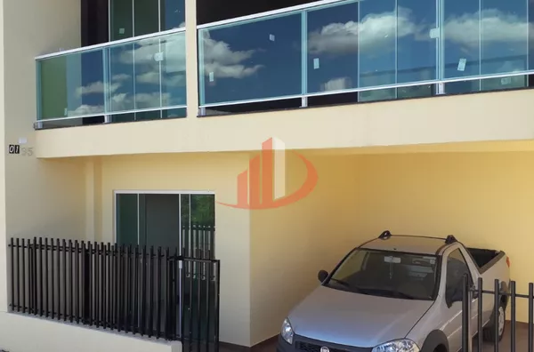 CASA COM 131m² DE ÁREA CONSTRUÍDA NO BAIRRO AEROPORTO EM PATO BRANCO/PR