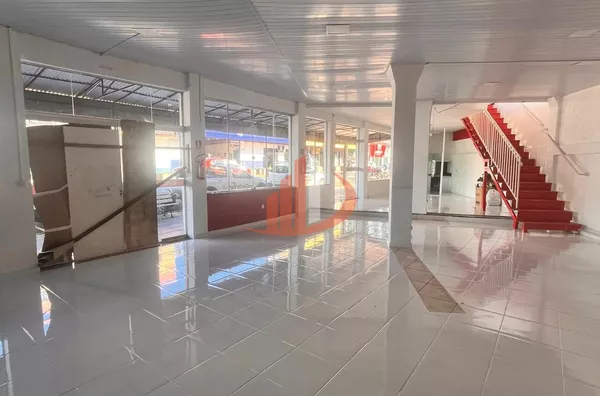 BELÍSSIMA SALA COMERCIAL NO CENTRO DA CIDADE DE PATO BRANCO/PR - Foto 3