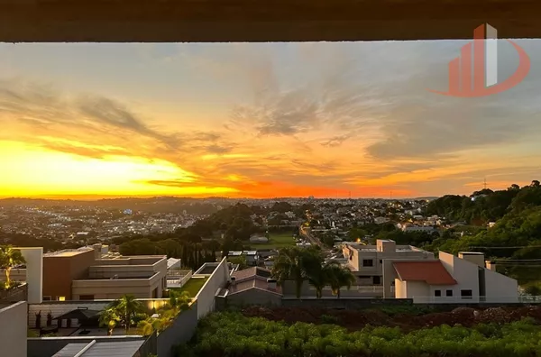 CASA COM 300m² EM REGIÃO NOBRE DE PATO BRANCO/PR