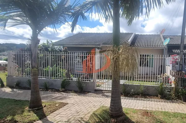 CASA PARA VENDA COM 120m² NO BAIRRO CADORIN, EM PATO BRANCO/PR