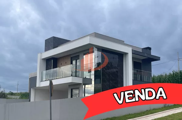 SOBRADO À VENDA COM 160m² NO BAIRRO CADORIN EM PATO BRANCO/PR