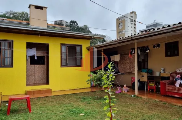 CASA 180m² COM TERRENO DE 360² NO CENTRO DE PATO BRANCO/PR - Foto 2
