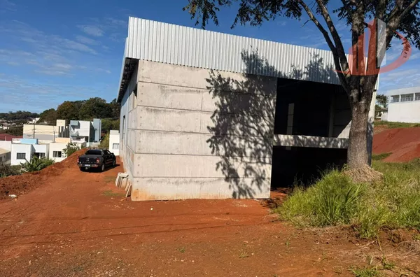 BARRACÃO COM 500m² PARA LOCAÇÃO NO BAIRRO AEROPORTO EM PATO BRANCO/PR