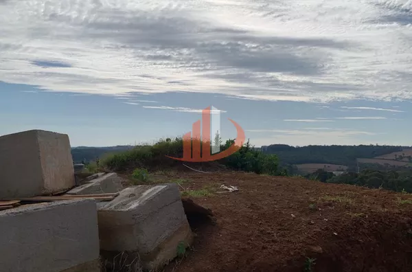 TERRENO COM 672m² NO BAIRRO FRARON EM PATO BRANCO/PR