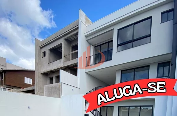 SOBRADO TRIPLEX PARA LOCAÇÃO NO BAIRRO FRARON/PR