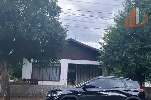 VENDE-SE CASA NO BAIRRO SANTA TEREZINHA!