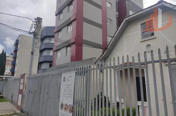 APARTAMENTO EM BAIRRO NOBRE DE CURITIBA/PR,