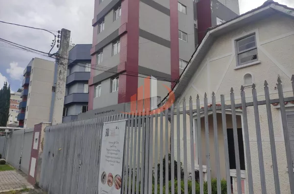 APARTAMENTO EM BAIRRO NOBRE DE CURITIBA/PR,