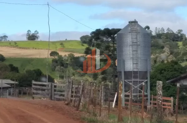 VENDE-SE FAZENDA A 13KM DA CIDADE DE GUARANIAÇU! - Foto 10