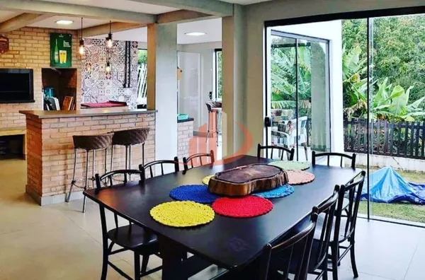 VENDE-SE CASA NO AEROPORTO EM PATO BRANCO!