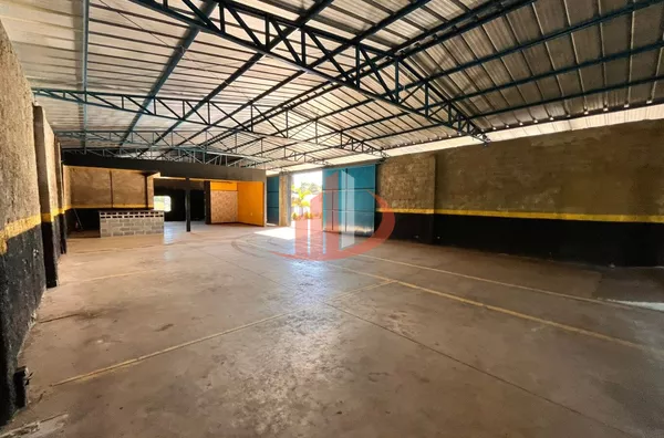 BARRACÃO DE 700M² PARA LOCAÇÃO NO BAIRRO BANCÁRIOS EM PATO BRANCO/PR - Foto 11