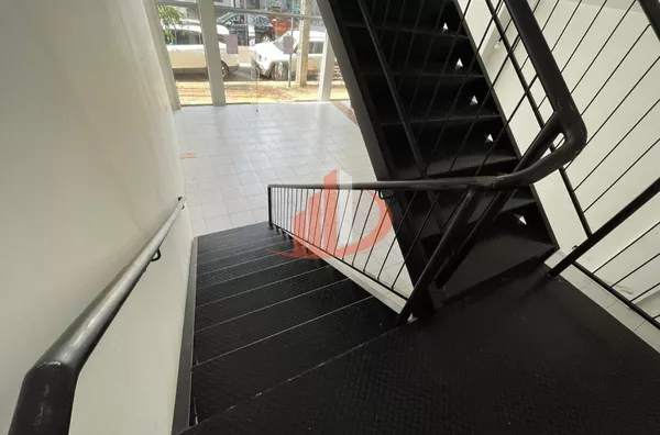 SALA COMERCIAL COM 180m² NO CENTRO DE PATO BRANCO PARA LOCAÇÃO - Foto 8