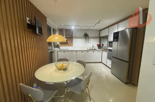 APARTAMENTO MOBILIADO À VENDA NO CENTRO EM PATO BRANCO/PR