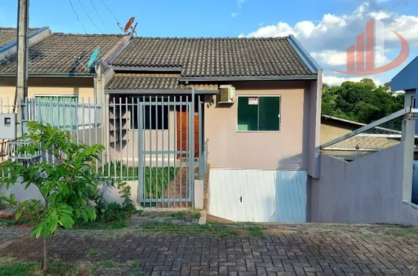 CASA COM 70m² A VENDA NO BAIRRO CADORIN EM PATO BRANCO/PR