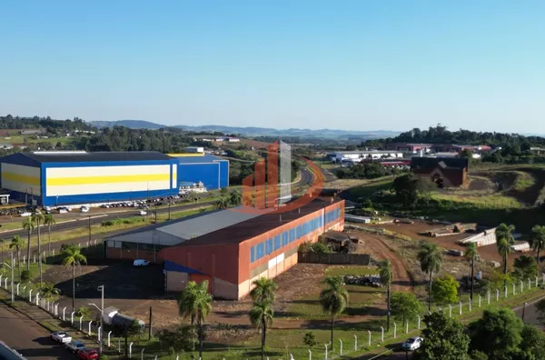 BARRACÃO COM 1700m² LOCALIZADO NA BR 158 EM PATO BRANCO-PR - Foto 3