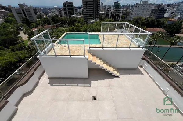 Triplex Chácara Mostardeiro 