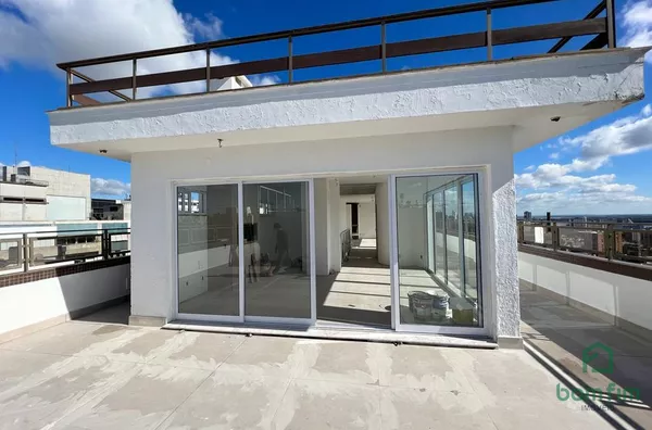 Triplex Chácara Mostardeiro 