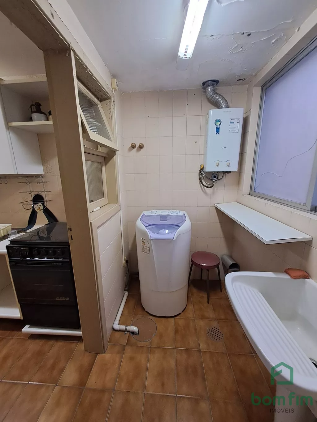 Apartamento à venda com 2 quartos, 77m² - Foto 4