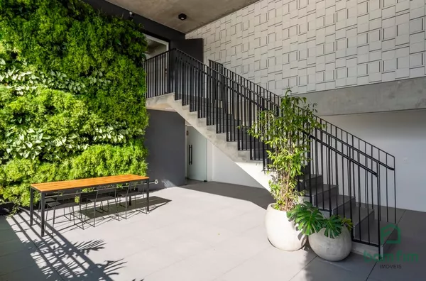 Stido no Bairro Menino Deus para venda.