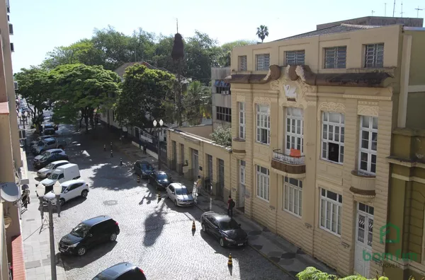 Apto de 3 dorm. para venda, ao lado do Gasômetro, Bairro Centro Histórico, Porto Alegre/RS.