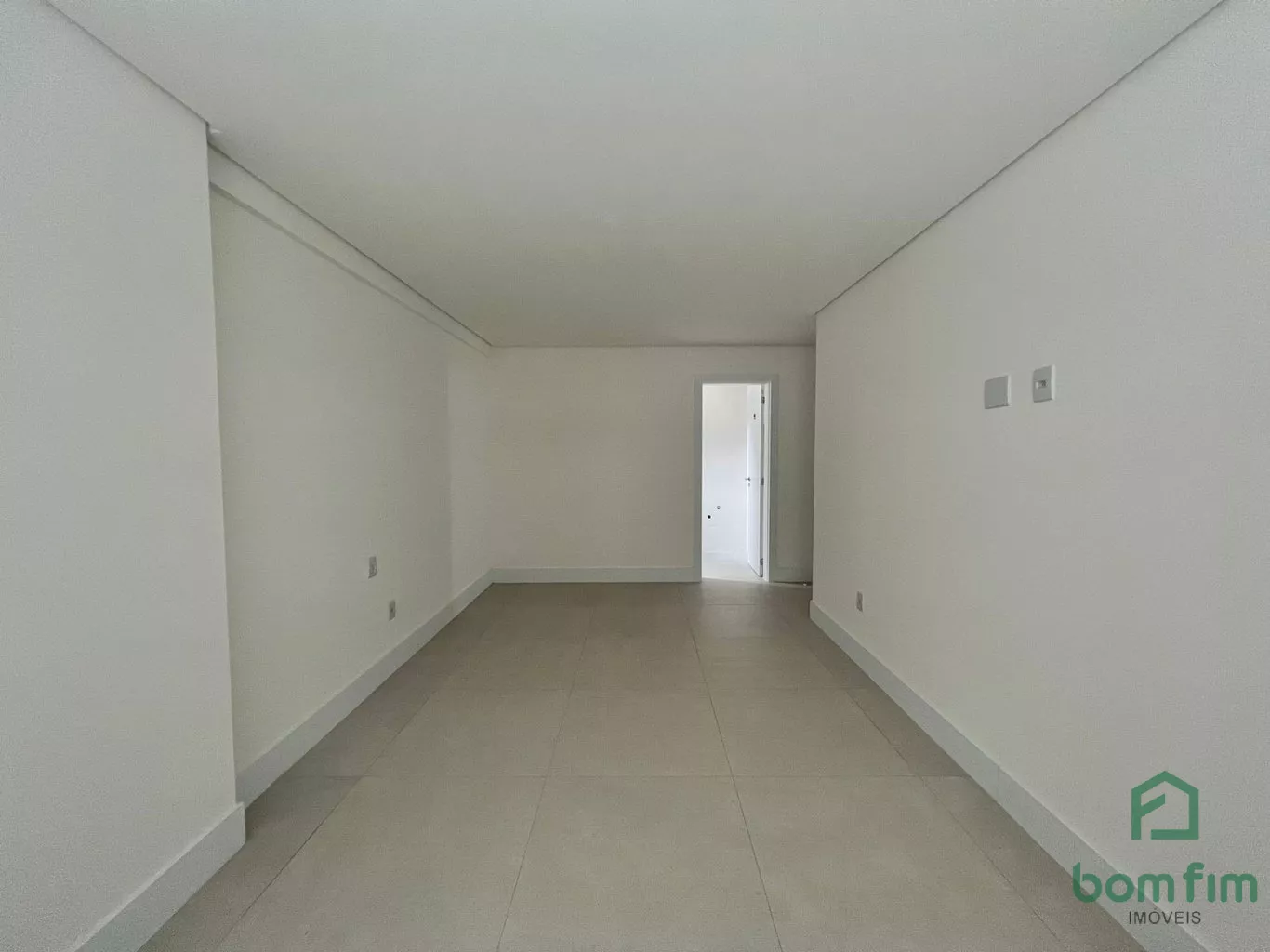 Apartamento à venda com 3 quartos, 130m² - Foto 6