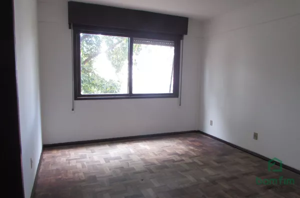 KITNET amplo para aluguel próximo ao Carrefour, Partenon, Porto Alegre/RS;