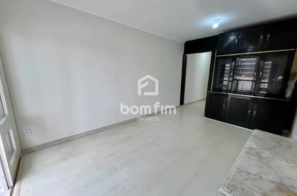 Vendo 2 dormitórios com garagem, Bairro Independência, Porto Alegre/RS.