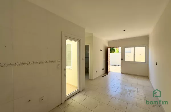 Casa em condomínio com 2 quartos com vaga para venda no bairro Olaria, Canoas/RS