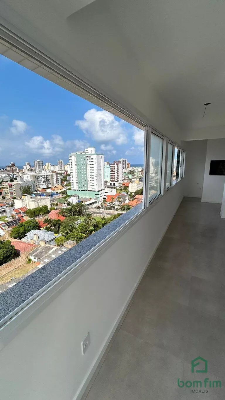 Apartamento à venda com 3 quartos, 130m² - Foto 4