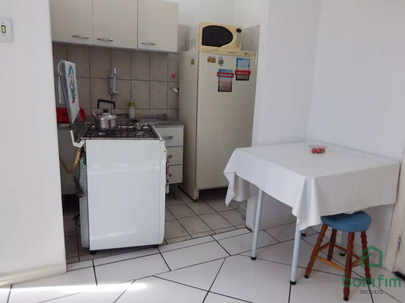 Apartamento para alugar com 1 quarto, 45m² - Foto 2