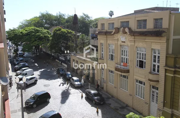 Apto de 3 dorm. para venda, ao lado do Gasômetro, Bairro Centro Histórico, Porto Alegre/RS.