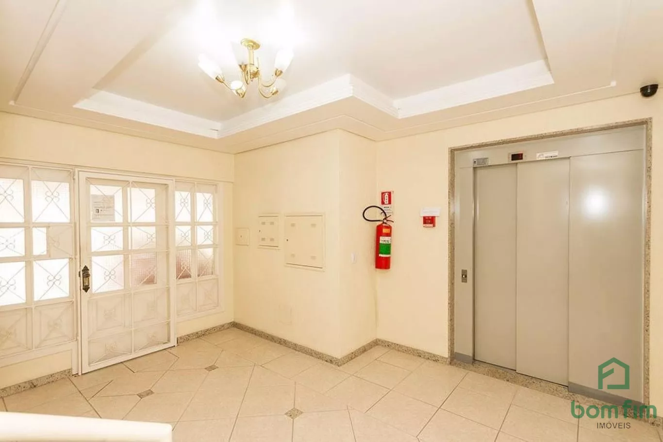 Apartamento à venda com 2 quartos, 73m² - Foto 2