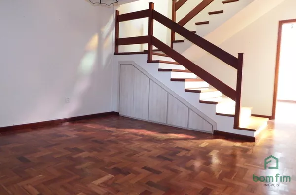 Casa de 3 dorm. para locação no bairro Glória, Porto Alegre/RS.