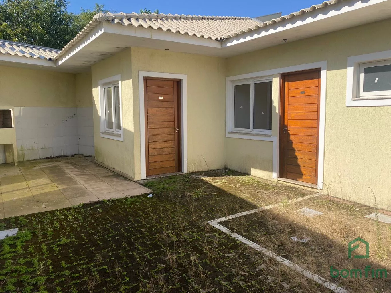 Casa à venda com 2 quartos, 60m² - Foto 1